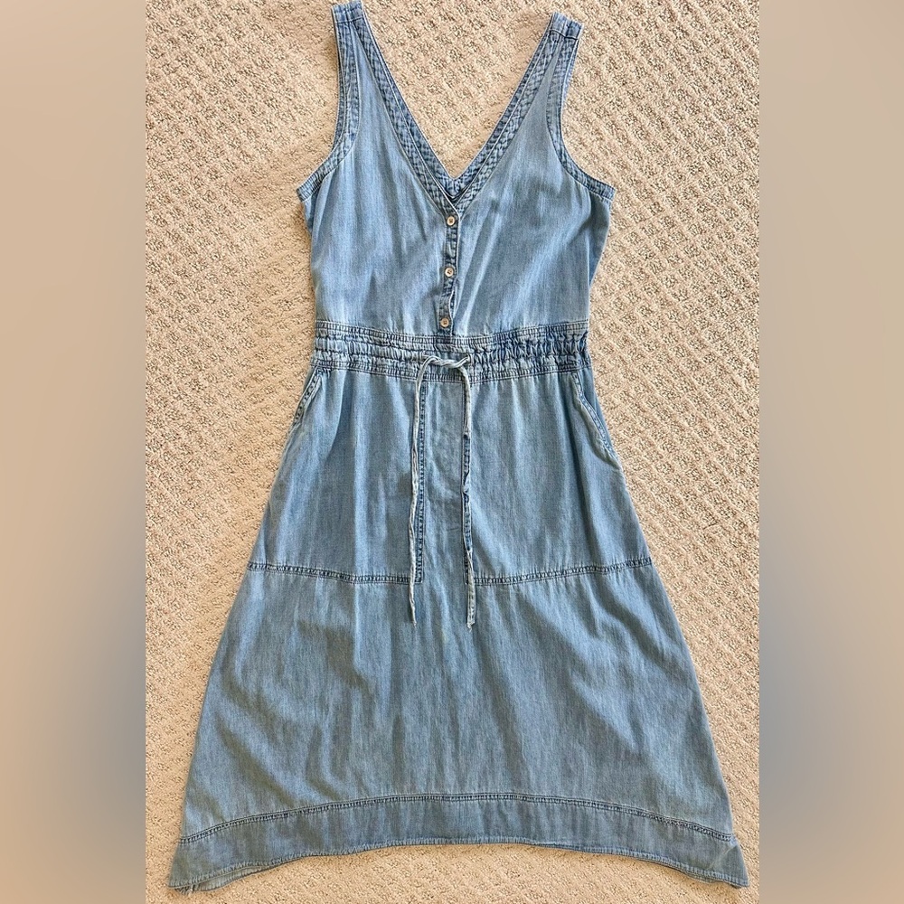 GAP Chambray Denim Sleeveless Button Front Dress Tie Waist Women’s XS - Picture 2 of 6